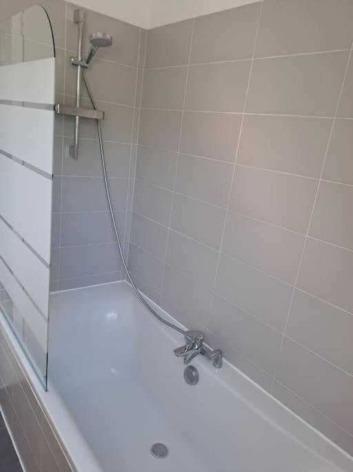 Charmant T3 Lumineux A 2 Pas Des Plages Appart 5 Binic Exterior photo